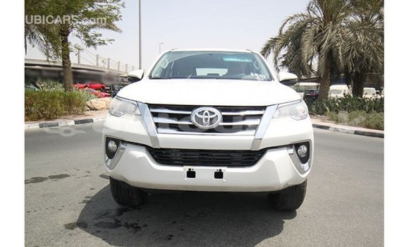 Buy Import Toyota Fortuner White Car in Import - Dubai in Andijon Buy Import Toyota Fortuner White Car in Import - Dubai in Andijon