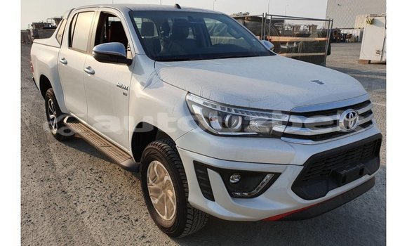 Buy Import Toyota Hilux White Car in Import - Dubai in Andijon Buy Import Toyota Hilux White Car in Import - Dubai in Andijon