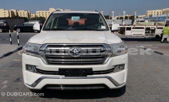 Buy Import Toyota Land Cruiser White Car in Import - Dubai in Andijon Buy Import Toyota Land Cruiser White Car in Import - Dubai in Andijon