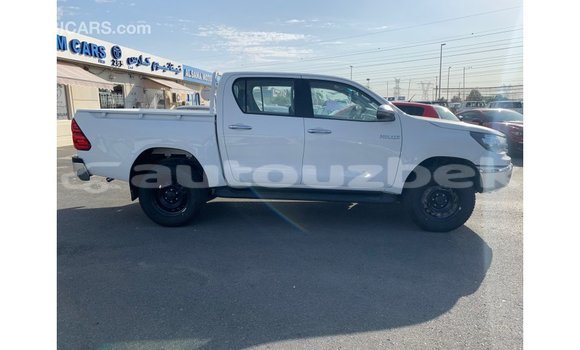 Buy Import Toyota Hilux White Car in Import - Dubai in Andijon Buy Import Toyota Hilux White Car in Import - Dubai in Andijon
