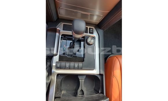 Buy Import Toyota Land Cruiser White Car in Import - Dubai in Andijon Buy Import Toyota Land Cruiser White Car in Import - Dubai in Andijon