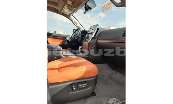 Buy Import Toyota Land Cruiser White Car in Import - Dubai in Andijon Buy Import Toyota Land Cruiser White Car in Import - Dubai in Andijon