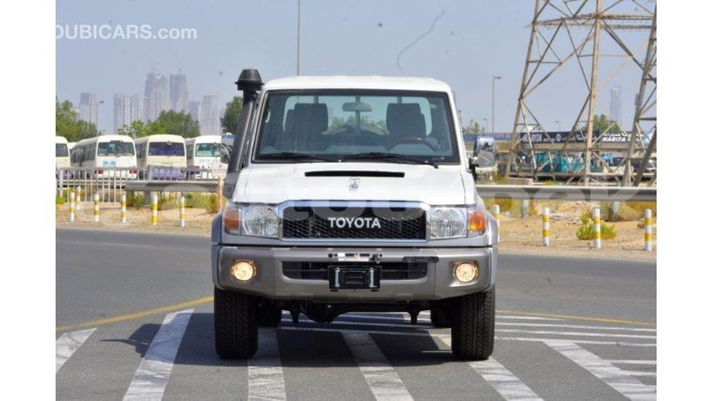 Big with watermark toyota land cruiser andijon import dubai 1817
