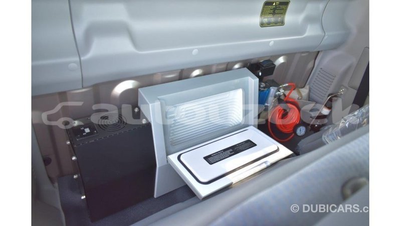 Big with watermark toyota land cruiser andijon import dubai 1820