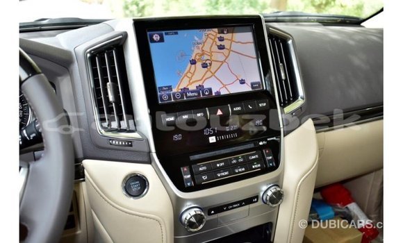 Buy Import Toyota Land Cruiser White Car in Import - Dubai in Andijon Buy Import Toyota Land Cruiser White Car in Import - Dubai in Andijon