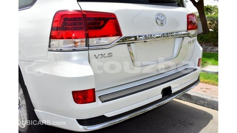 Big with watermark toyota land cruiser andijon import dubai 1823