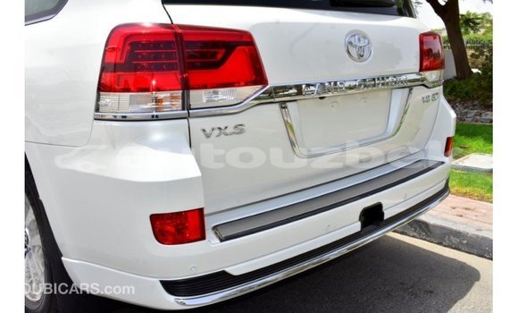 Buy Import Toyota Land Cruiser White Car in Import - Dubai in Andijon Buy Import Toyota Land Cruiser White Car in Import - Dubai in Andijon