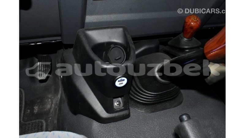 Big with watermark toyota land cruiser andijon import dubai 1825