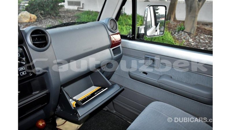 Big with watermark toyota land cruiser andijon import dubai 1825