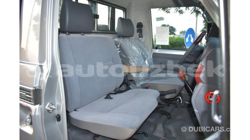 Big with watermark toyota land cruiser andijon import dubai 1825