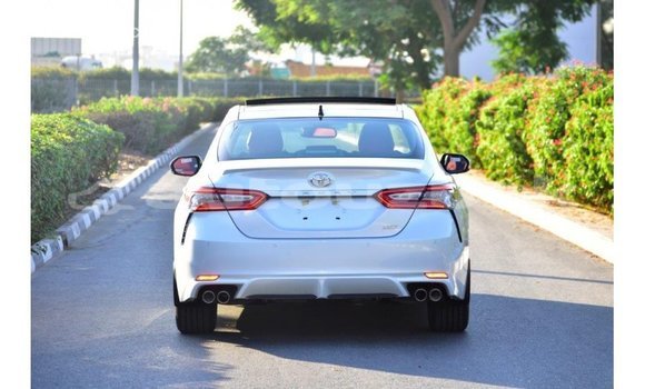 Buy Import Toyota Camry White Car in Import - Dubai in Andijon Buy Import Toyota Camry White Car in Import - Dubai in Andijon