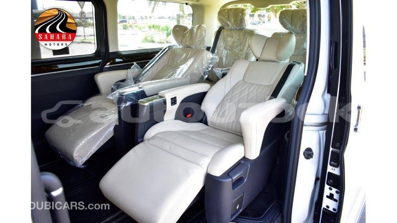 Big with watermark toyota granvia andijon import dubai 1838
