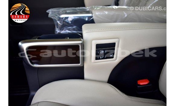Buy Import Toyota Granvia White Car in Import - Dubai in Andijon Buy Import Toyota Granvia White Car in Import - Dubai in Andijon