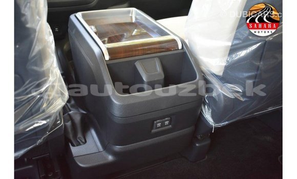 Buy Import Toyota Granvia White Car in Import - Dubai in Andijon Buy Import Toyota Granvia White Car in Import - Dubai in Andijon