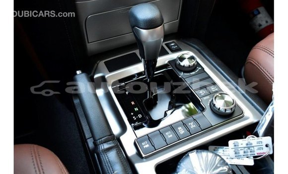 Buy Import Toyota Land Cruiser White Car in Import - Dubai in Andijon Buy Import Toyota Land Cruiser White Car in Import - Dubai in Andijon