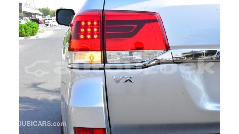 Big with watermark toyota land cruiser andijon import dubai 1844
