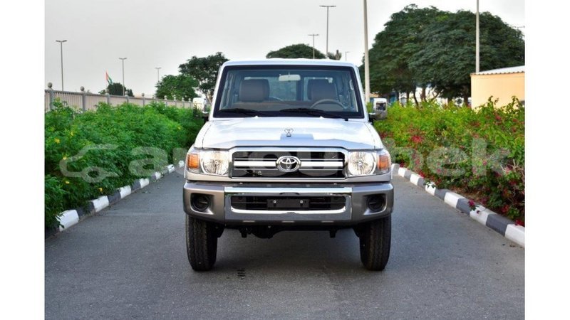 Big with watermark toyota land cruiser andijon import dubai 1846