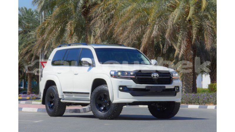 Big with watermark toyota land cruiser andijon import dubai 1849