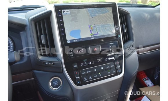 Buy Import Toyota Land Cruiser White Car in Import - Dubai in Andijon Buy Import Toyota Land Cruiser White Car in Import - Dubai in Andijon