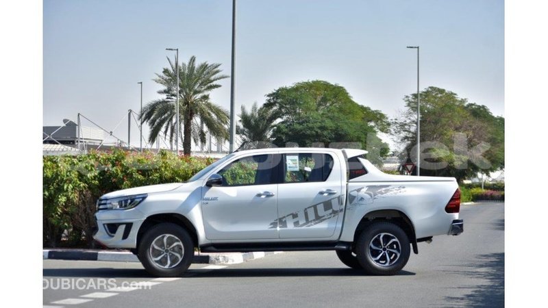 Big with watermark toyota hilux andijon import dubai 1852