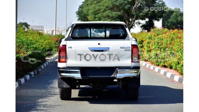 Big with watermark toyota hilux andijon import dubai 1852