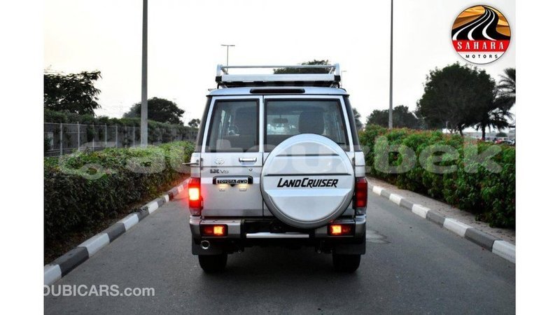 Big with watermark toyota land cruiser andijon import dubai 1856