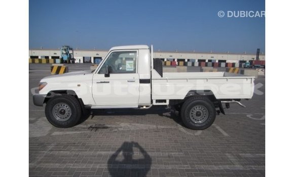 Buy Import Toyota Land Cruiser White Car in Import - Dubai in Andijon Buy Import Toyota Land Cruiser White Car in Import - Dubai in Andijon