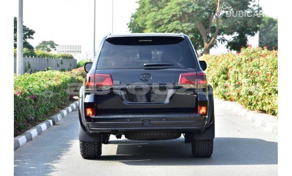 Buy Import Toyota Land Cruiser Black Car in Import - Dubai in Andijon Buy Import Toyota Land Cruiser Black Car in Import - Dubai in Andijon