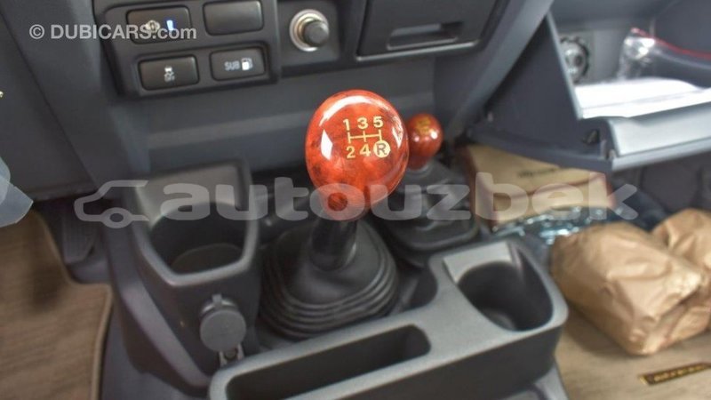 Big with watermark toyota land cruiser andijon import dubai 1862