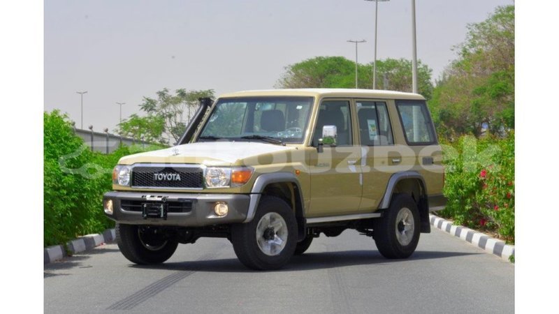 Big with watermark toyota land cruiser andijon import dubai 1863