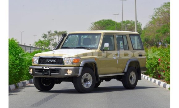 Buy Import Toyota Land Cruiser Beige Car in Import - Dubai in Andijon Buy Import Toyota Land Cruiser Beige Car in Import - Dubai in Andijon