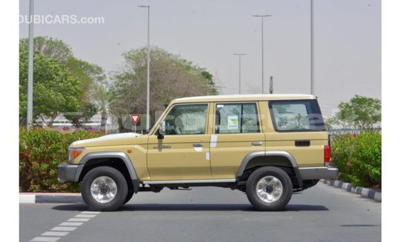 Buy Import Toyota Land Cruiser Beige Car in Import - Dubai in Andijon Buy Import Toyota Land Cruiser Beige Car in Import - Dubai in Andijon