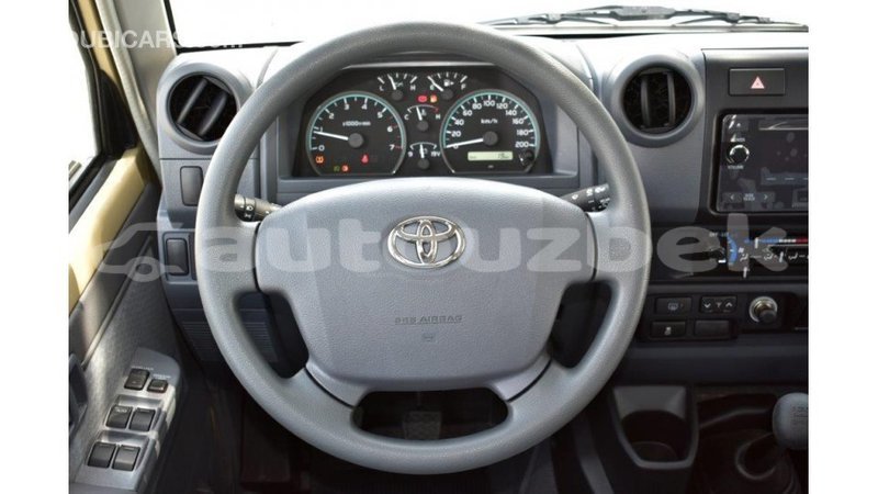Big with watermark toyota land cruiser andijon import dubai 1863