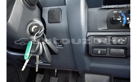 Buy Import Toyota Land Cruiser Beige Car in Import - Dubai in Andijon Buy Import Toyota Land Cruiser Beige Car in Import - Dubai in Andijon