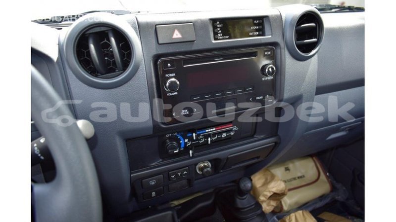 Big with watermark toyota land cruiser andijon import dubai 1863