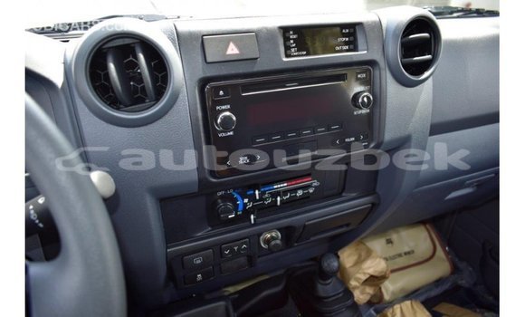 Buy Import Toyota Land Cruiser Beige Car in Import - Dubai in Andijon Buy Import Toyota Land Cruiser Beige Car in Import - Dubai in Andijon