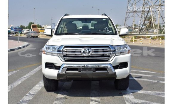 Buy Import Toyota Land Cruiser White Car in Import - Dubai in Andijon Buy Import Toyota Land Cruiser White Car in Import - Dubai in Andijon