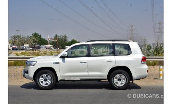 Buy Import Toyota Land Cruiser White Car in Import - Dubai in Andijon Buy Import Toyota Land Cruiser White Car in Import - Dubai in Andijon