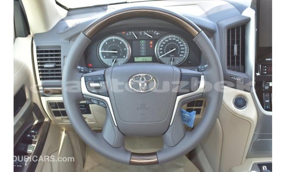 Buy Import Toyota Land Cruiser White Car in Import - Dubai in Andijon Buy Import Toyota Land Cruiser White Car in Import - Dubai in Andijon
