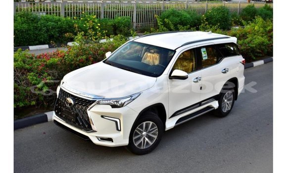 Buy Import Toyota Fortuner White Car in Import - Dubai in Andijon Buy Import Toyota Fortuner White Car in Import - Dubai in Andijon