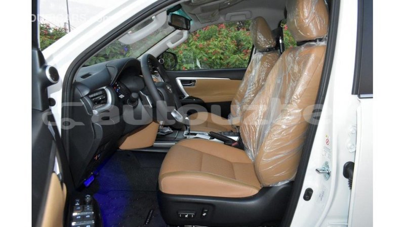 Big with watermark toyota fortuner andijon import dubai 1865