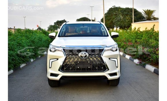Buy Import Toyota Fortuner White Car in Import - Dubai in Andijon Buy Import Toyota Fortuner White Car in Import - Dubai in Andijon