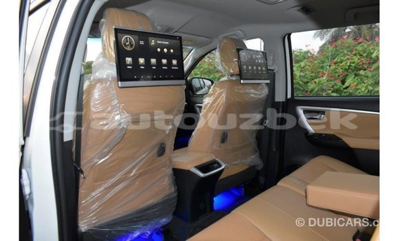 Buy Import Toyota Fortuner White Car in Import - Dubai in Andijon Buy Import Toyota Fortuner White Car in Import - Dubai in Andijon