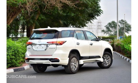 Buy Import Toyota Fortuner White Car in Import - Dubai in Andijon Buy Import Toyota Fortuner White Car in Import - Dubai in Andijon
