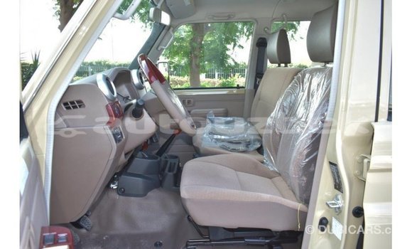Buy Import Toyota Land Cruiser Beige Car in Import - Dubai in Andijon Buy Import Toyota Land Cruiser Beige Car in Import - Dubai in Andijon