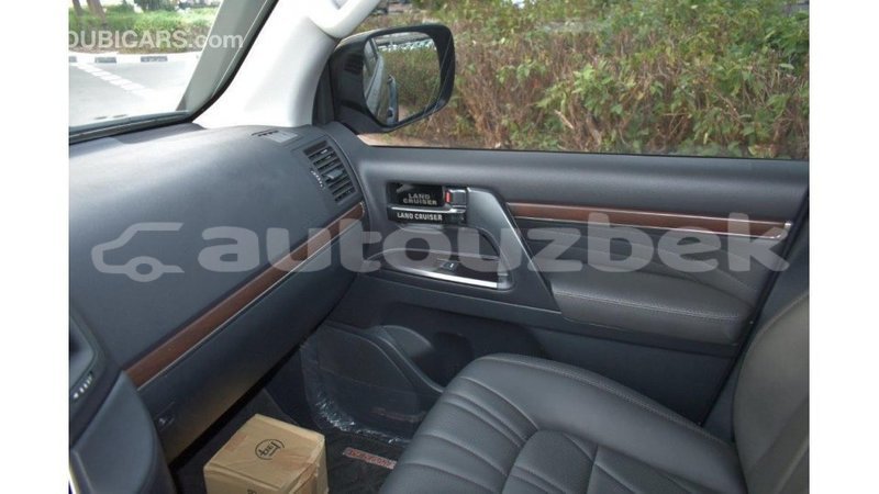 Big with watermark toyota land cruiser andijon import dubai 1876