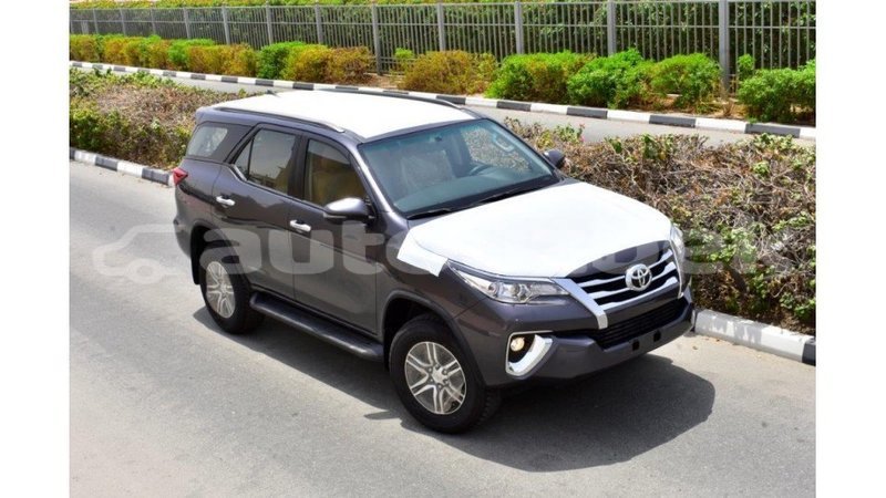 Big with watermark toyota fortuner andijon import dubai 1877