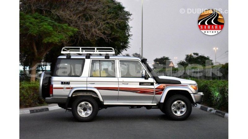 Big with watermark toyota land cruiser andijon import dubai 1878