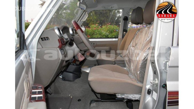 Big with watermark toyota land cruiser andijon import dubai 1878