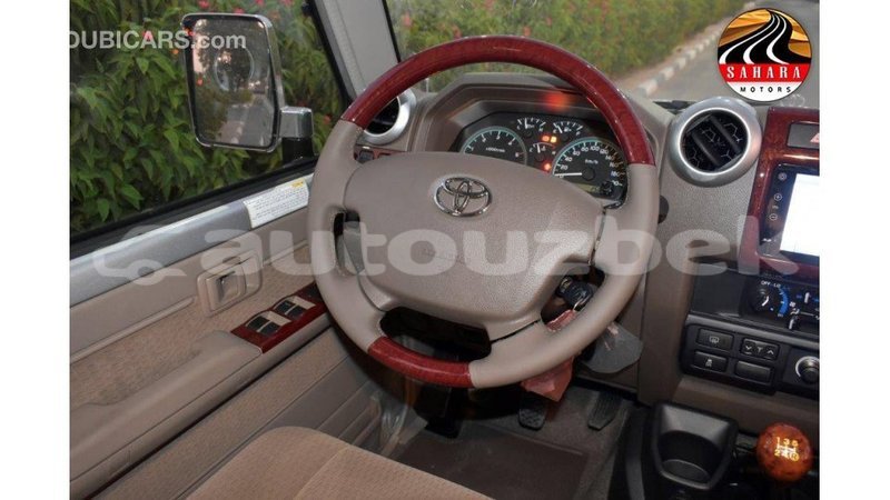 Big with watermark toyota land cruiser andijon import dubai 1878